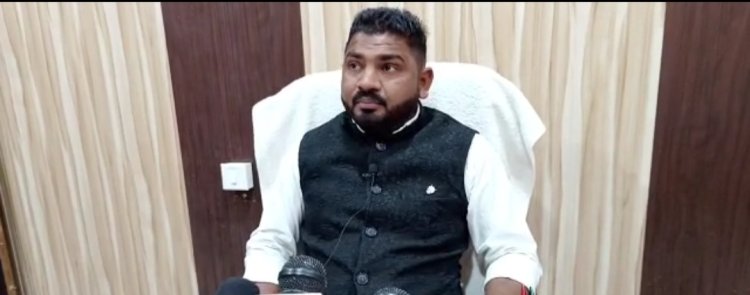 जिला पंचायत में हुई शिक्षा समिति की बैठक, अधिकारी देते रहे गोलमोल जवाब