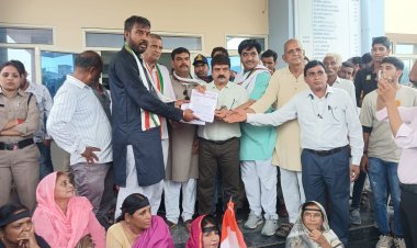 *किसान कांग्रेस ने राज्य और केंद्र के गृह मंत्री का पुतला जलाकर विरोध प्रदर्शन किया* 