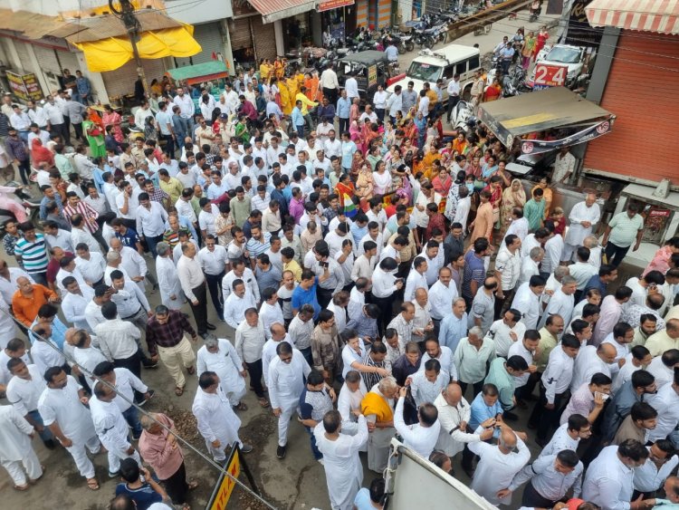 हत्या के विरोध में "सकल जैन श्री संघ" के तत्वाधान में निकली रैली *