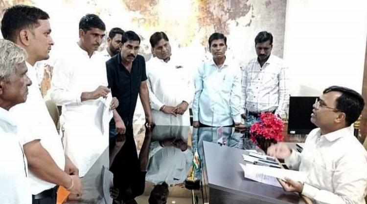 * रतलाम जिला प्रशासन द्वारा निकाला गया आदेश निरस्त करने की मांग *