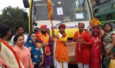 महाकाल के दर्शन से भक्त हो रहे लाभांवित