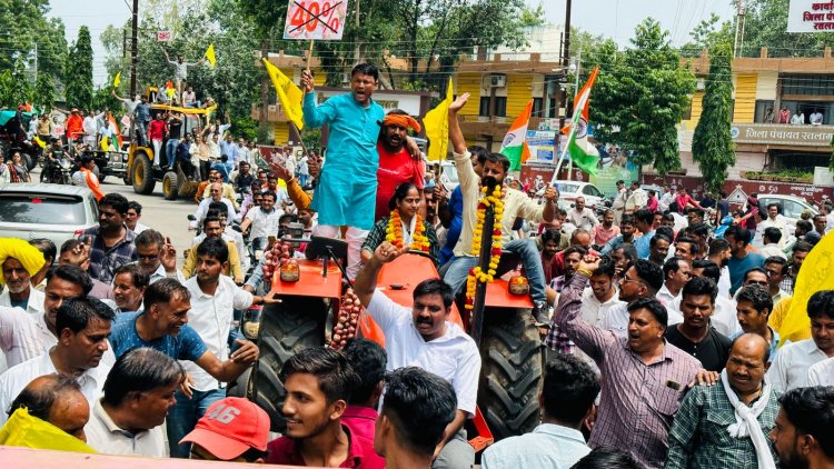 किसानो का गुस्सा, रैली  निकाली