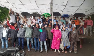 बारिश में भी हिम्मत न हारी.....l