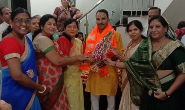 नमो ग्रुप फाउंडेशन महिला मोर्चा द्वारा श्री व्यास  का स्वागत किया गया*  