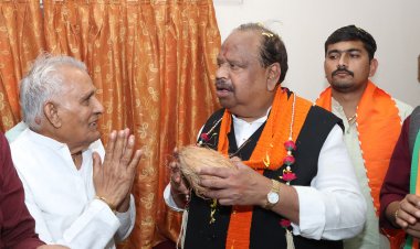 पूर्व गृह मंत्री श्री कोठारी ने परिवार के साथ किया स्वागत