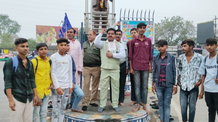 रतलाम अजlक्स द्वारा संविधान दिवस मनाया गया