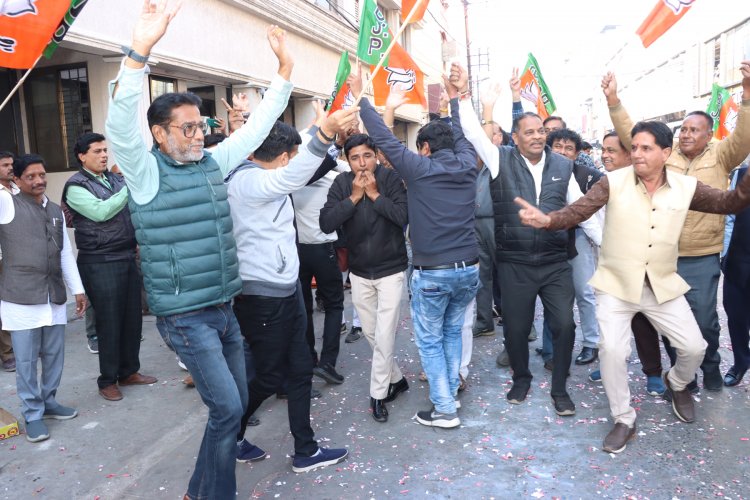 विधायक चेतन्य काश्यप के कैबिनेट मंत्री बनते ही रतलाम में मना जश्न