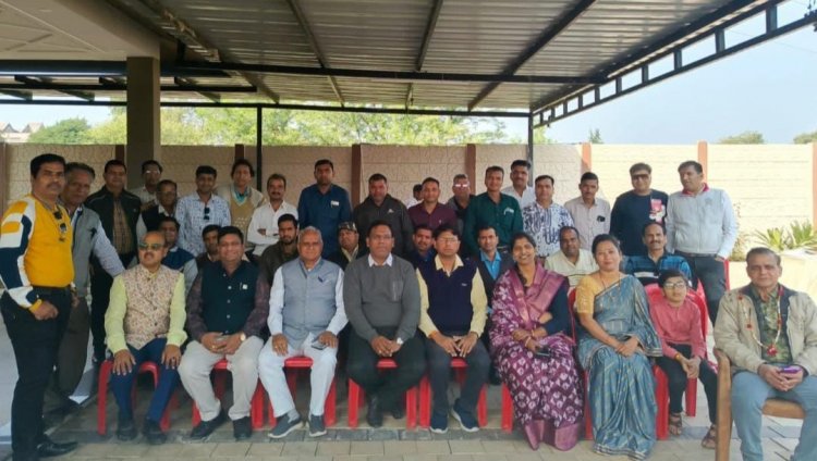 भारतीय जीवन बीमा निगम एजेंट एसोसिएशन का स्नेह मिलन समारोह