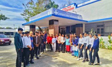 रॉयल कॉलेज के फार्मेसी विद्यार्थियों का रेलवे अस्पताल में शैक्षणिक भ्रमण