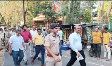 सावधान : - अपनी गरिमा  में रहे  l