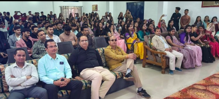 तेरे जैसा यार कहां..... गाने पर इमोशनल हुए सीनियर्स और जुनियर्