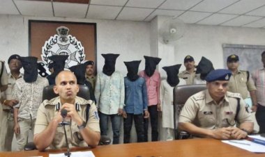 मादक पदार्थ के सौदागरों को पकड़ा