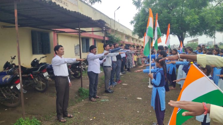 बजाना विकासखंड में तिरंगा रैली निकाली