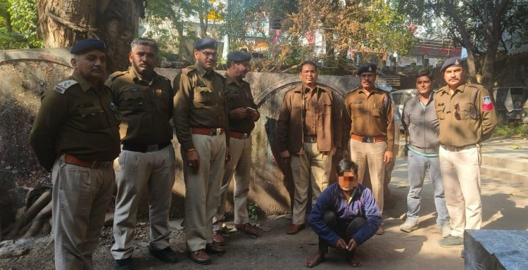 सोना लेकर फरार कारीगर को पुलिस ने पकड़ा