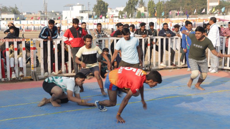 मैदानों पर शुरू हुई खेल स्पर्धाएं