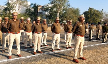 पुलिस परेड ग्राउंड रतलाम में आयोजित हुई जनरल परेड 