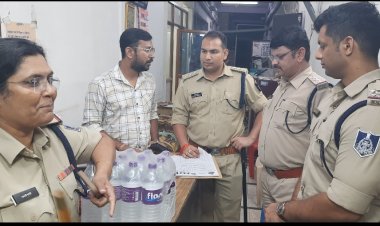 सावधान करने के लिए फ्लैग मार्च