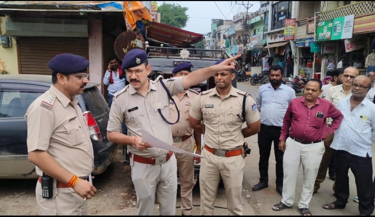 पुलिस कप्तान ने जुलूस के रूट का किया निरीक्षक, ताकि दिक्कत ना आए