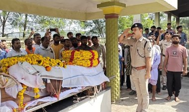 उप निरीक्षक  मदनलाल निनामा को राजकीय सम्मान के साथ दी  विदाई