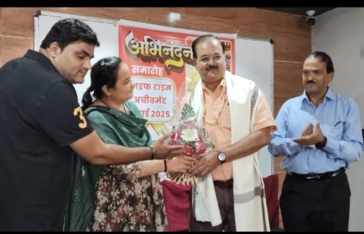 मेरा सम्मान हिंदी भाषा के मार्ग की देन है: डॉ राव।  