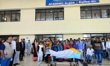 ओमप्रकाश सोलंकी को गार्ड ऑफ ऑन