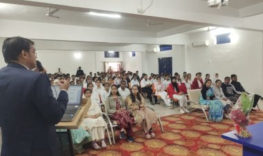 विद्यार्थियों को सिखाए MSME के गुर और निवेश के सिद्धांत