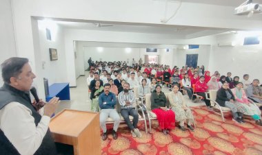 रॉयल कॉलेज में 'कानूनी जागरूकता एवं साइबर अपराध' पर कार्यशाला 