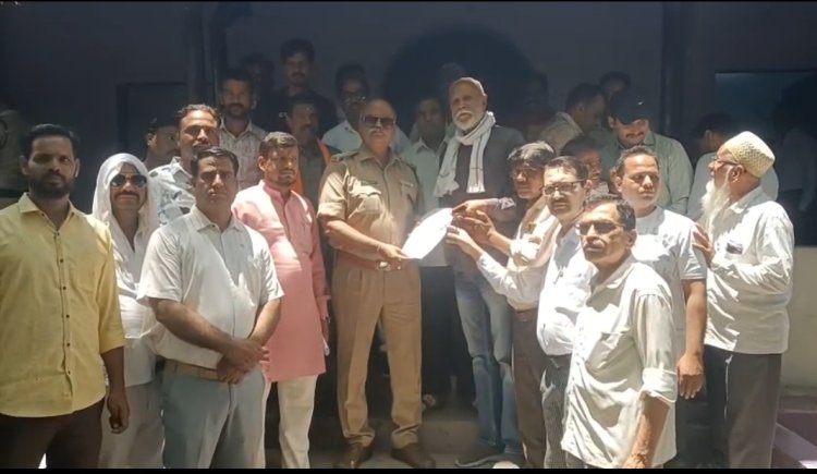 "कोर्ट-कलेक्टर का आदेश दरकिनार, किसानों को ही शांति भंग का नोटिस - CSP से शिकायत"