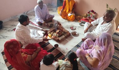 ग्रामीण क्षेत्र में घर घर में गायत्री यज्ञ का क्रम रहा जारी